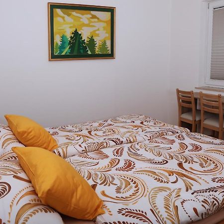 Apartma Dolinar Gorenja Vas  Екстериор снимка