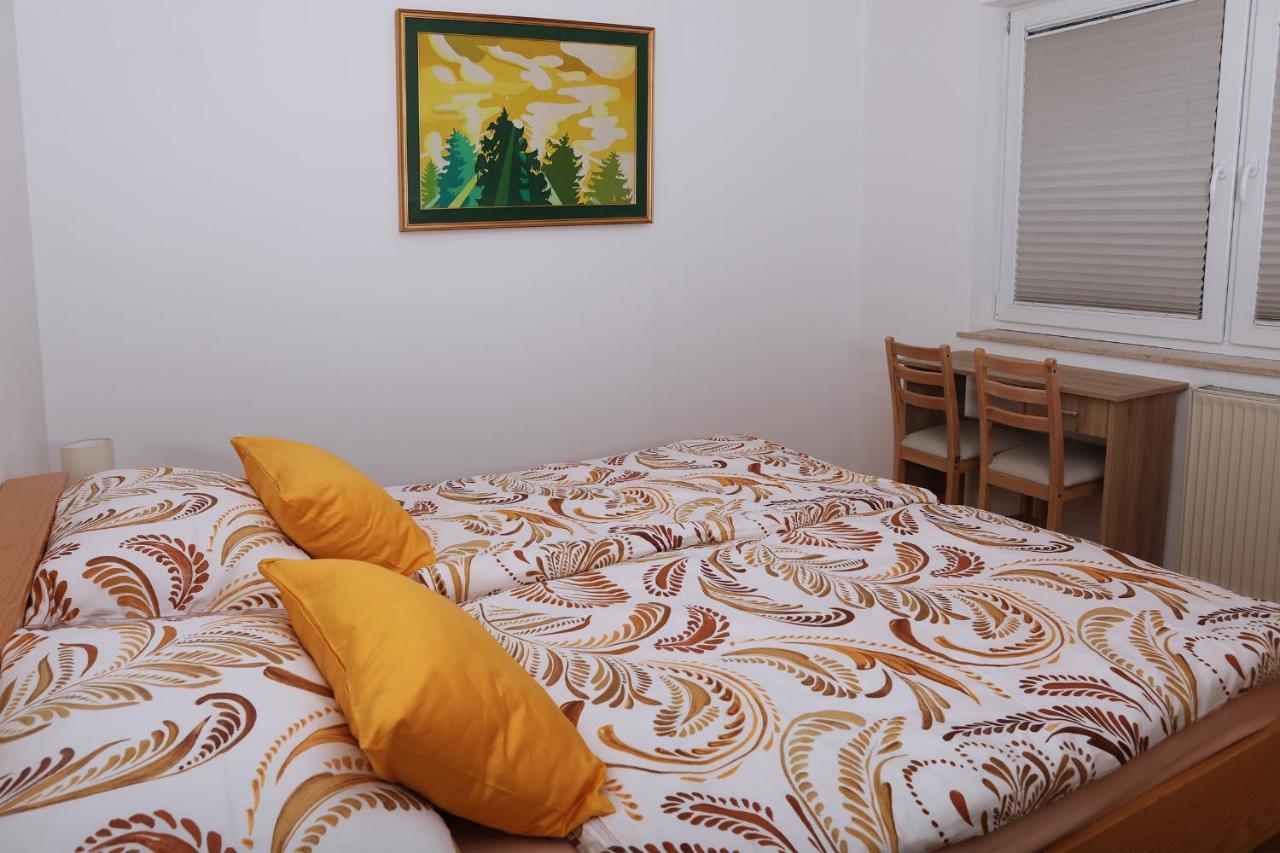 Apartma Dolinar Gorenja Vas  Екстериор снимка