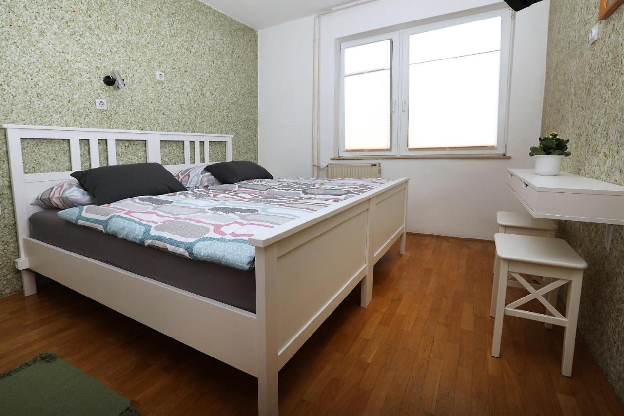 Apartma Dolinar Gorenja Vas  Екстериор снимка