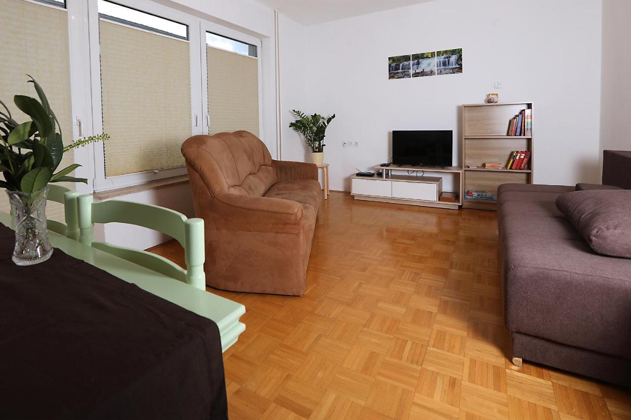 Apartma Dolinar Gorenja Vas  Екстериор снимка